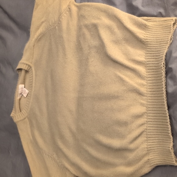 Cozy Knit Sweater in Tan Size Large - Picture 8 of 11